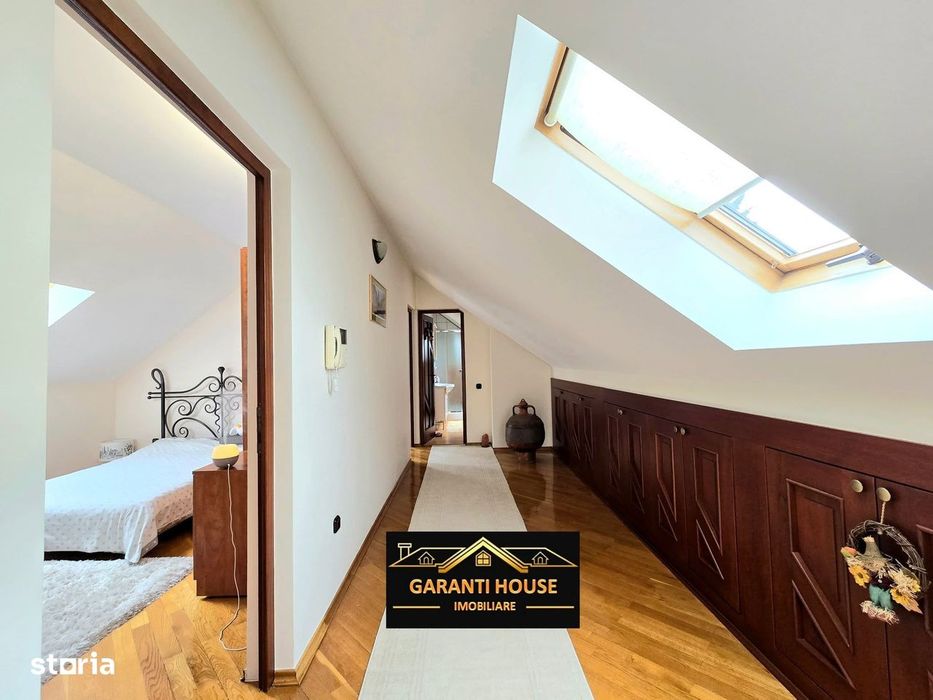 Zona Hollosy Simon, casa P+M, 370 mp teren, 360 000€