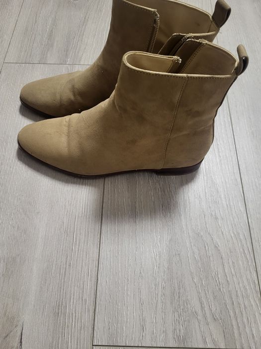 Ghete  H&M ,piele artificiala