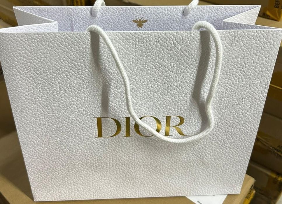 Пакеты производства Dior