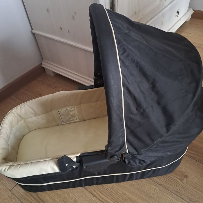 Продается детская коляска