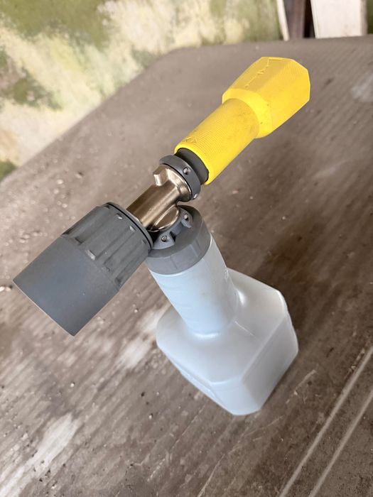 Водоструйка Керхер