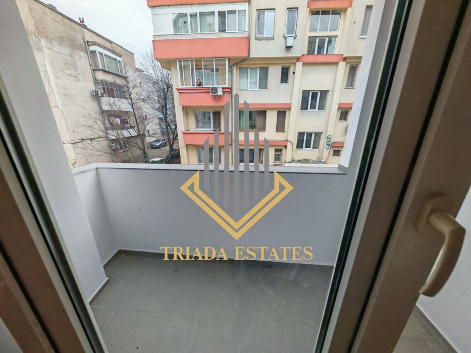 Дава се под наем Тристаен апартамент в Бургас, Възраждане - 108 кв.м за 448.8 € - Снимка #9