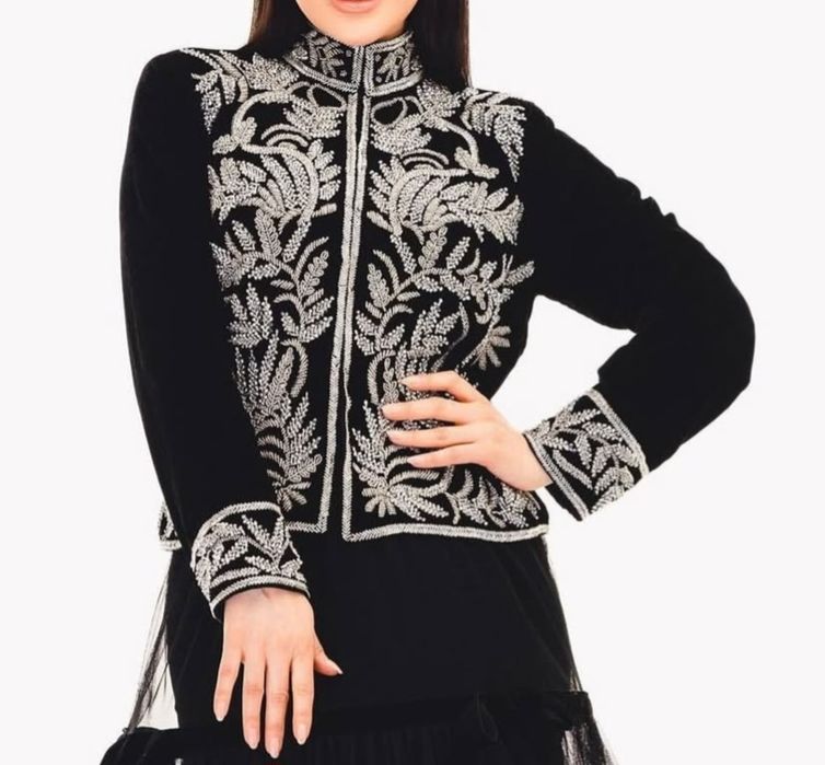 Пиджак новый продам