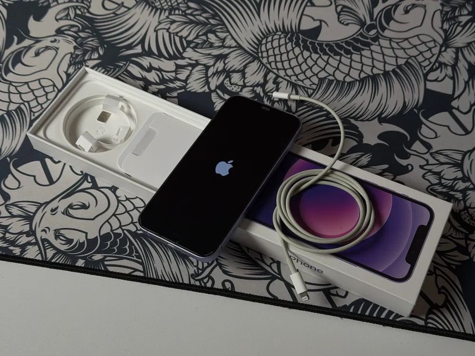 Продам iPhone 12 128Gb Айфон 12 128Гб