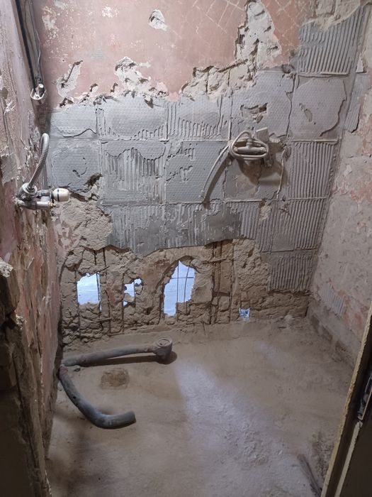 Къртене, чистене и извозване. Качване,сваляне на материали.