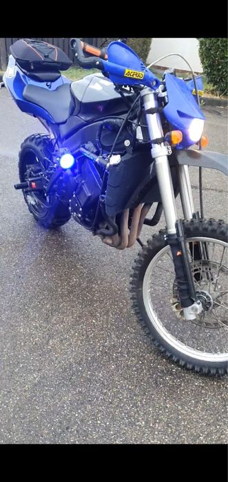Продам мотоцикл ямахв