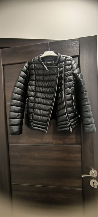 Детско яке на Guess