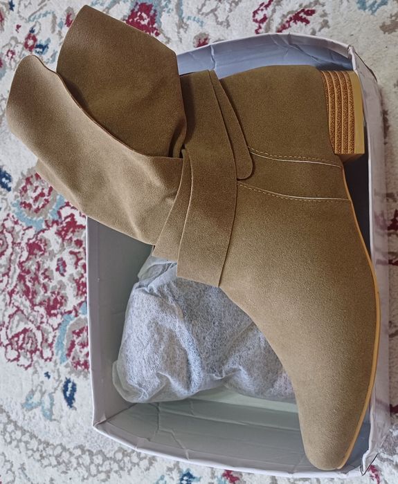 Осенние сапоги новые