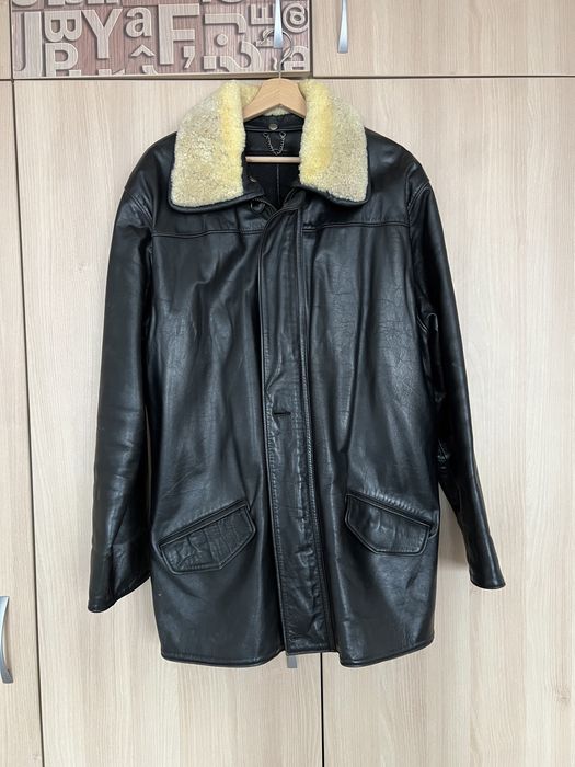 Мъжко кожено яке L/XL за около 80 кг