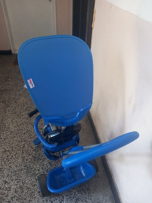 Детска триколка със сенник