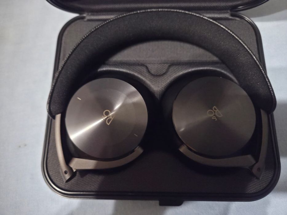 Bang & Olufsen Beoplay H95