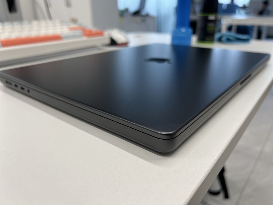 Macbook M3 Pro 16 32ОЗУ/512SSD