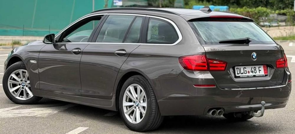 BMW 5 Series 2012 — imagine 4
