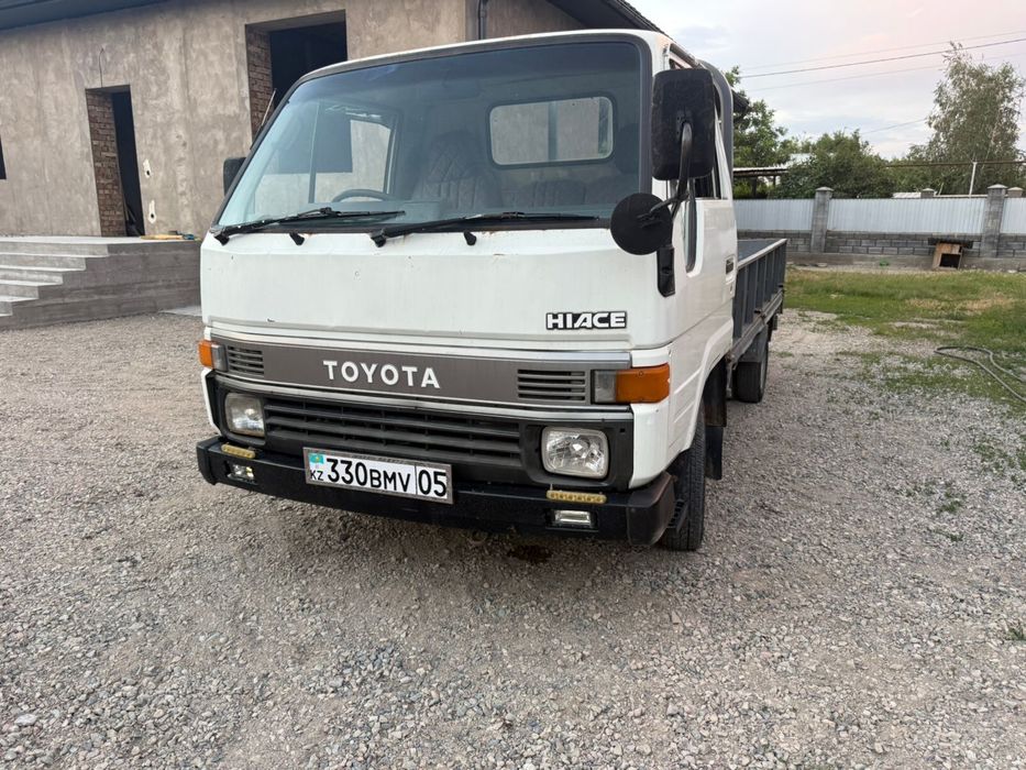 Продам грузовичок тойота