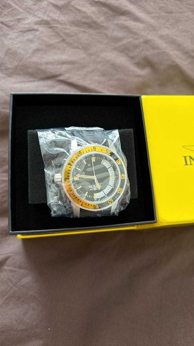 Invicta Pro Чисто нов
