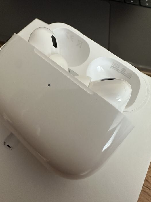 Слушалки AirPods Pro Gen 2 ANC + Гаранция
