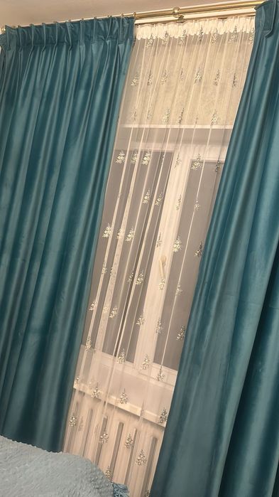 Шторы в отличном состоянии высота 2.70