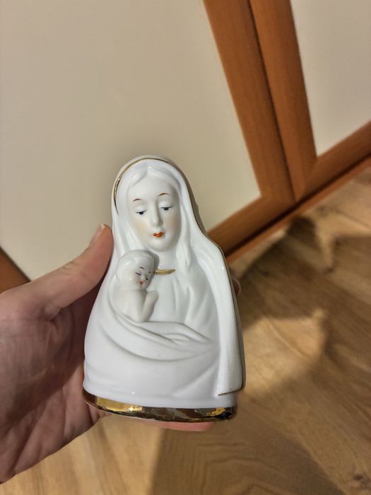 Декорация от порцелан Дева Мария