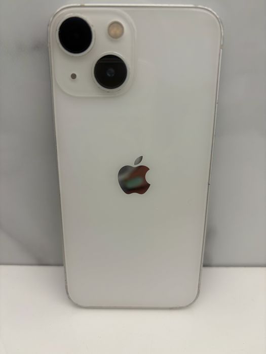 iPhone 13 mini бял