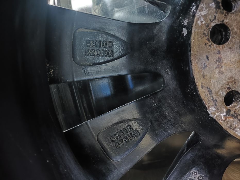 Диск r16 сверловка 5x100.  5x112