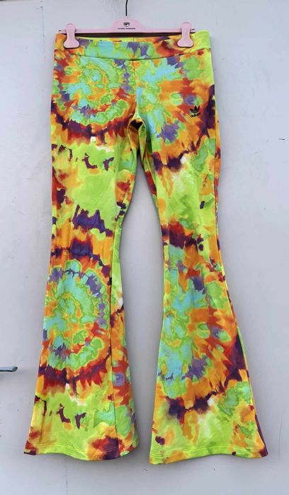 Adidas уникална дамска долница нова оригинална Л размер