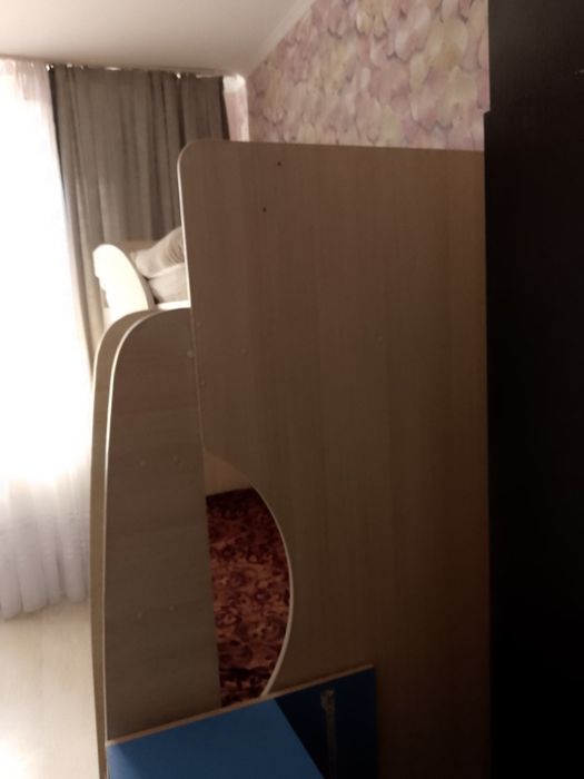 Продается двухярусная кровать