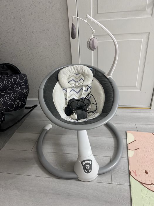 Продам шезлонг элекрокачелю