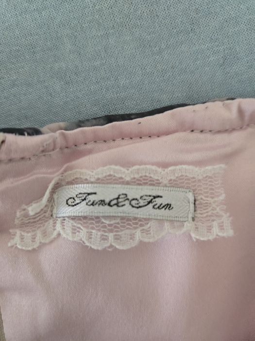 Красива рокля с подплата