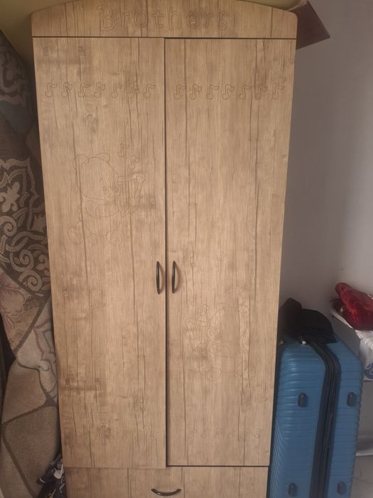Продаётся Детский шкаф