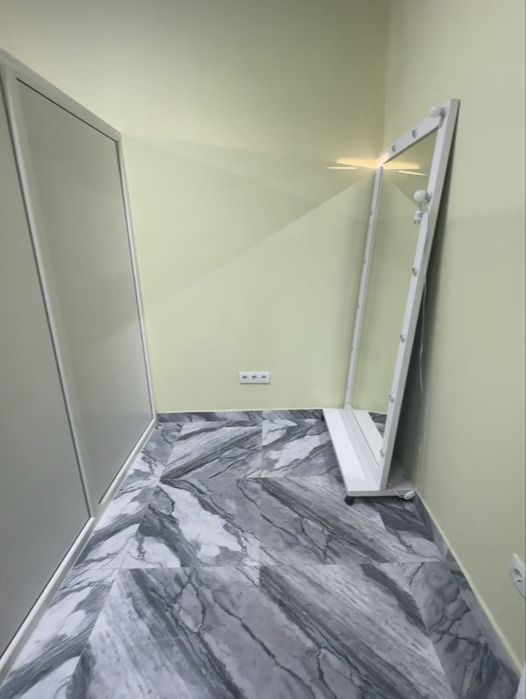 Продам готовый пластиковый кабинет