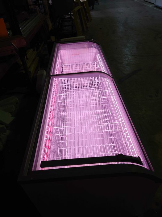 Lada frigorifica AHT Miami 250 / Universal / Testata / Garantie