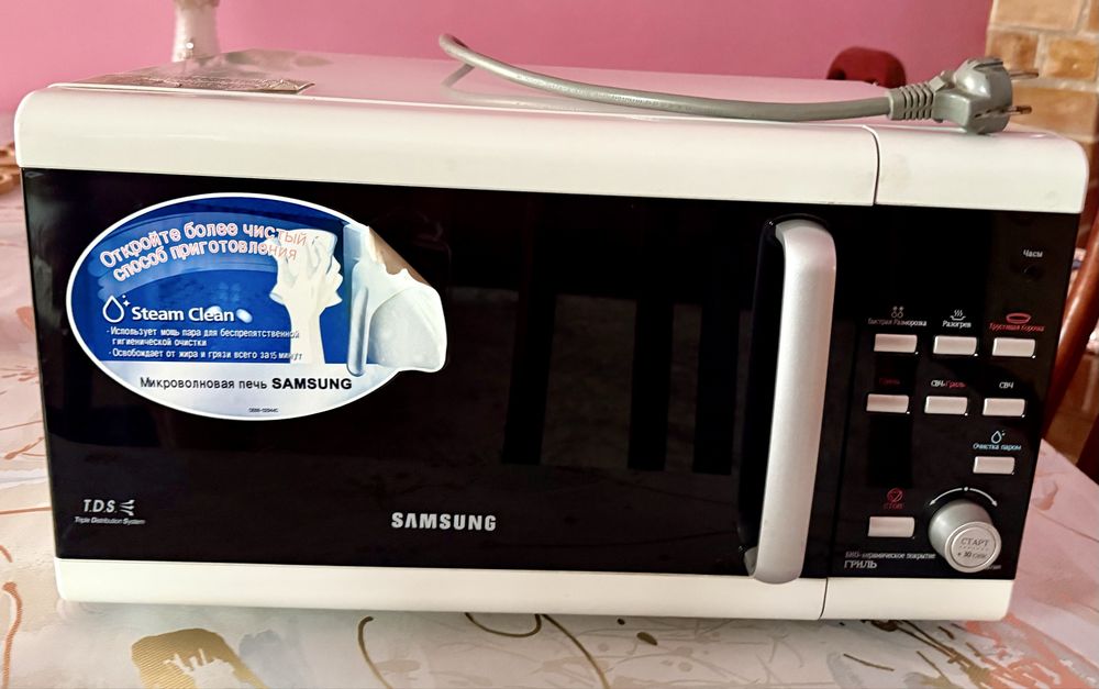 Продам микроволновую печь Samsung