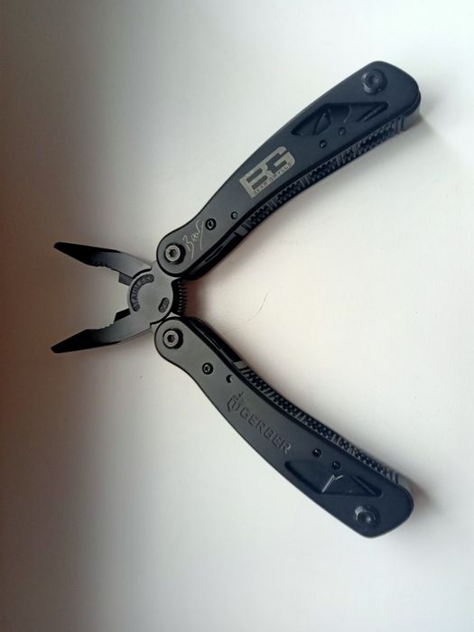 Продаю пласкогубцы(брелок отличный подарок)