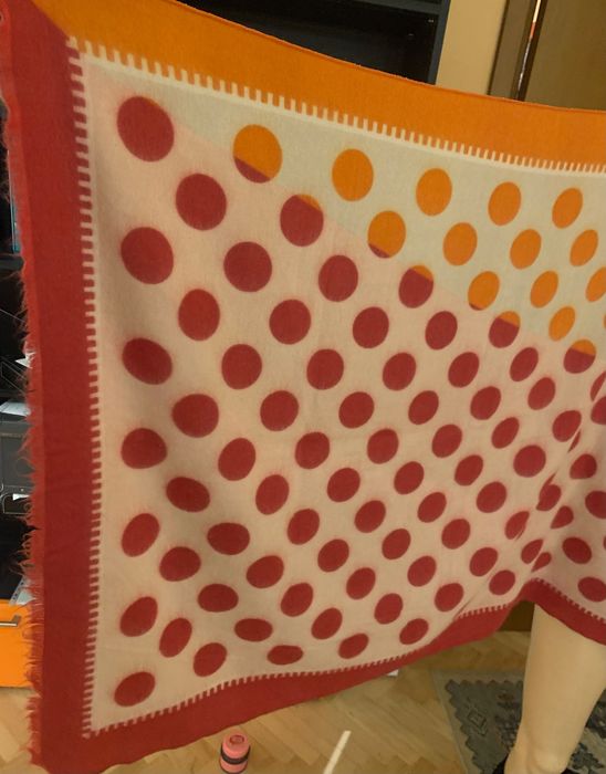 Разкошен шал с десен точки( вълна и вискоза)