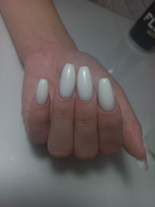 Запишитесь на маникюр