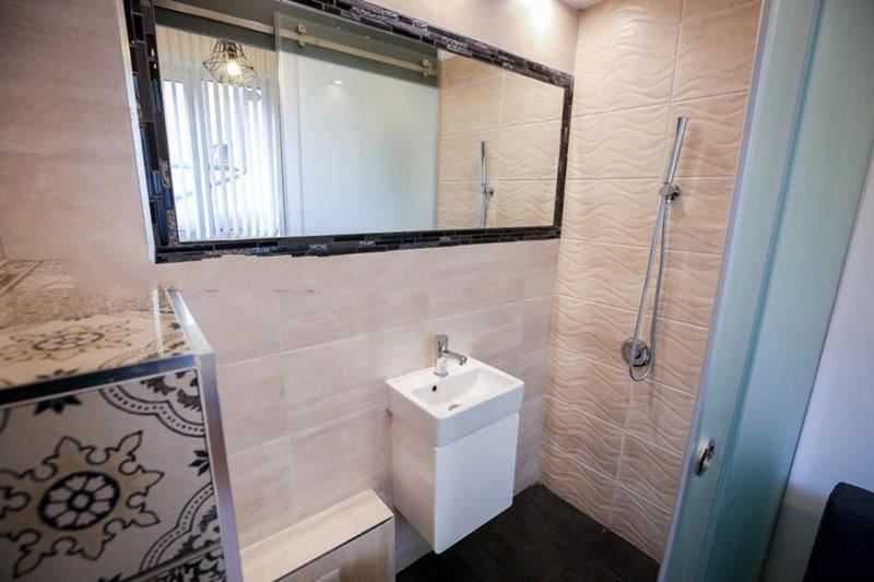 Продава се Двустаен апартамент в София, Център - 62 кв.м за 1078 €/кв.м - Снимка #8