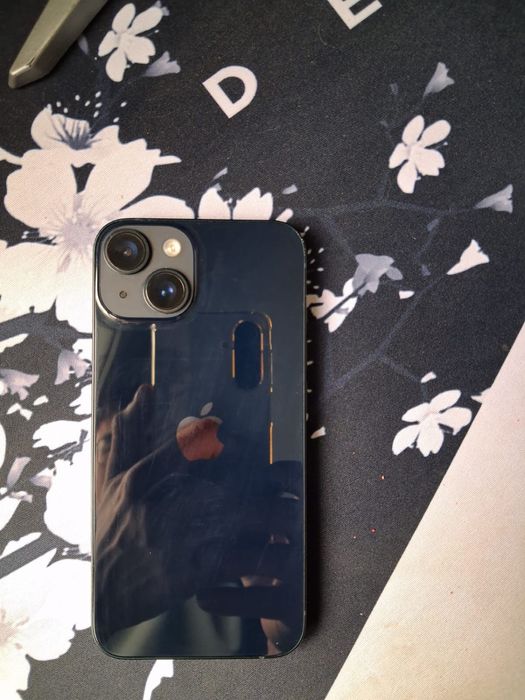 Iphone 14 128gb в хорошем состояние