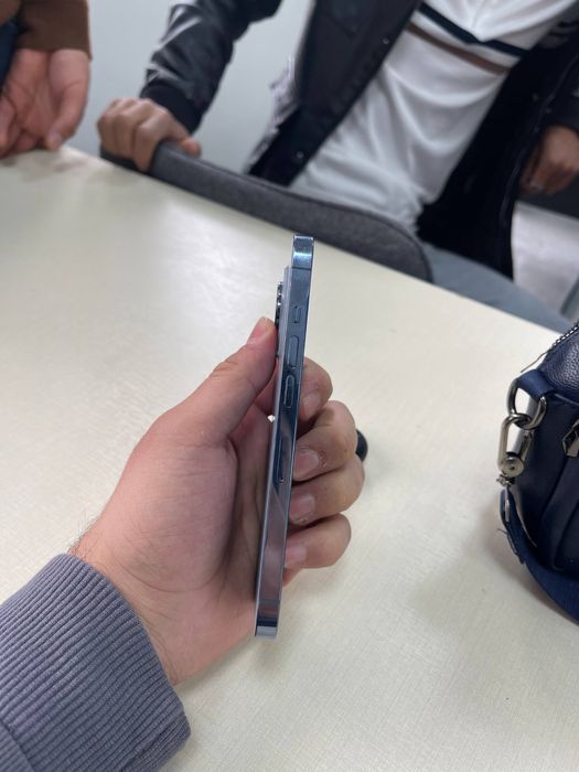 Iphone 13 pro dak bor