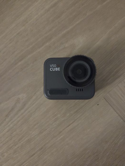 Camera video V50 CUBE cu storage disk(nu Gopro)