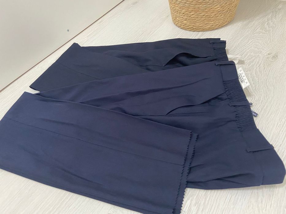 Продам школьную форму для девочки НИШ