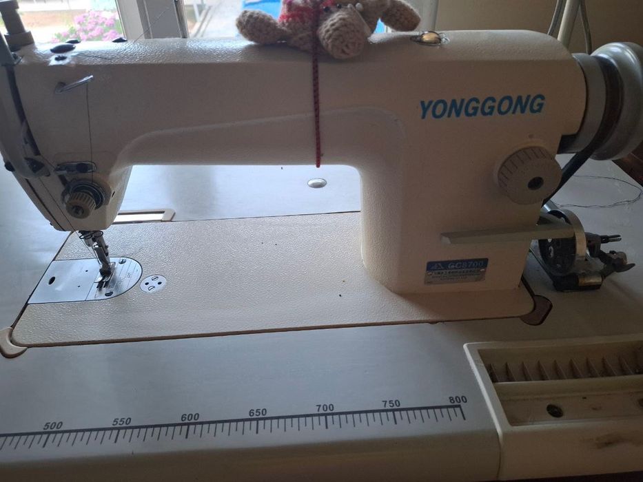 Швейная промышленная машинка YONGGONG