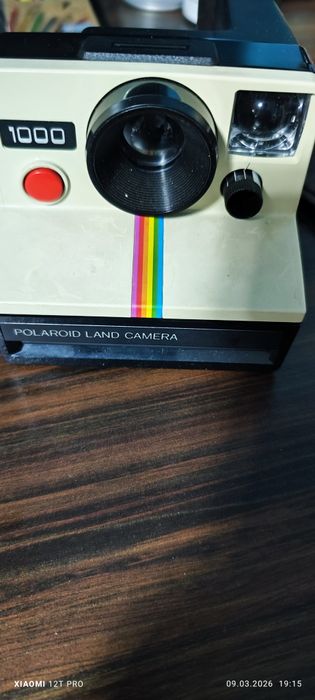 Polaroid 1000 Rainbow  Stripe sx-70