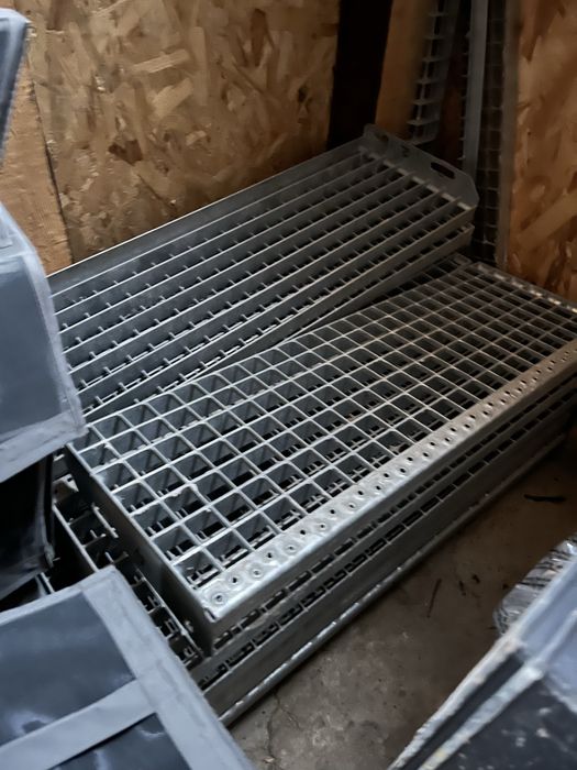 Trepte metalice 80 x 27 cm