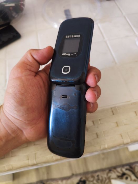 Samsung Verizon raqamini bilmayman zalokka tashlab ketgan