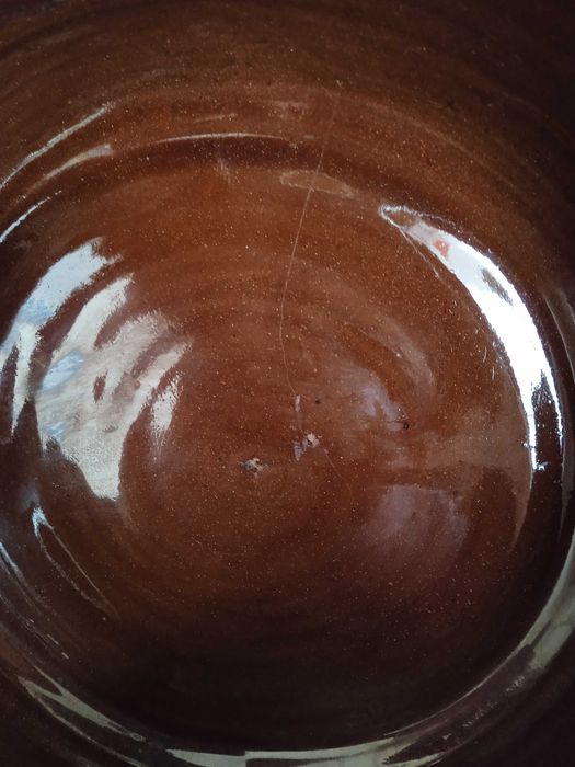 Глинен съд 5,5 литра с капак (с дефект)