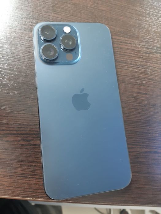 Продам айфон 15 про макс 512