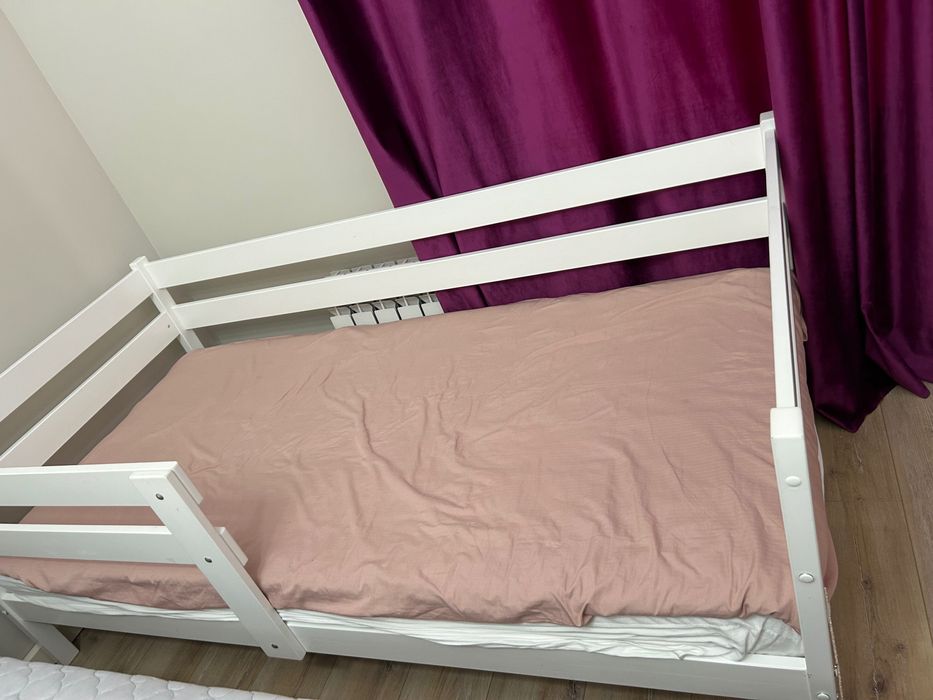 Детская кровать и кресло