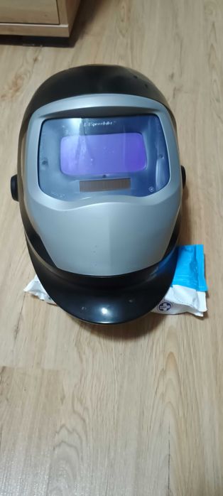 Заваръчен соларен шлем speedglas