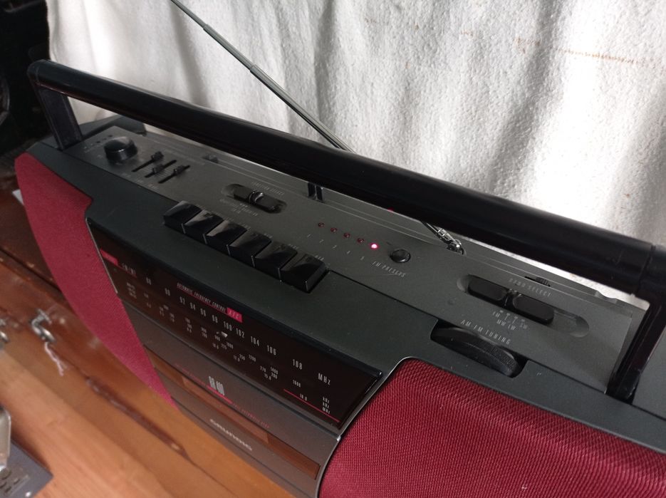 Радиокасетофон Grundig RR400 G.DD 56.