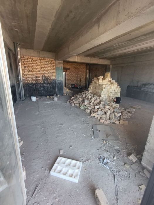 Продаю свою квартиру без ремонта в виде коробка на 8 этаже в ЖК NUKUS